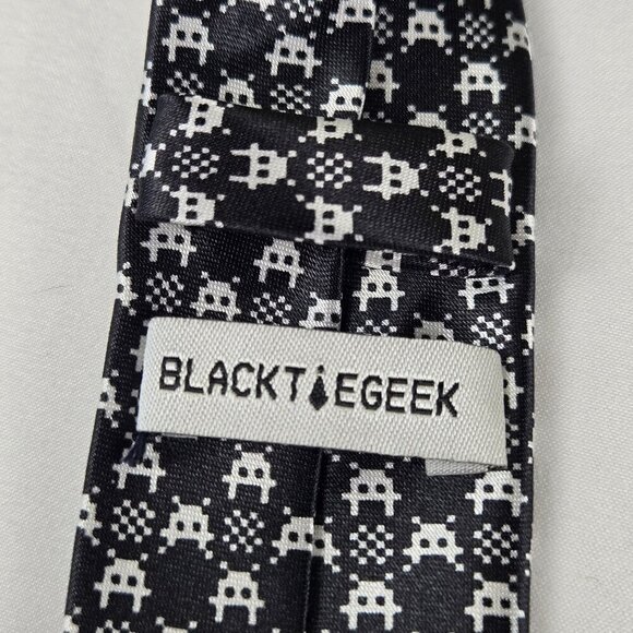 Black Tie Geek Men's Tie Black White Space Invaders Repeating Pattern Novelty - Picture 6 of 7